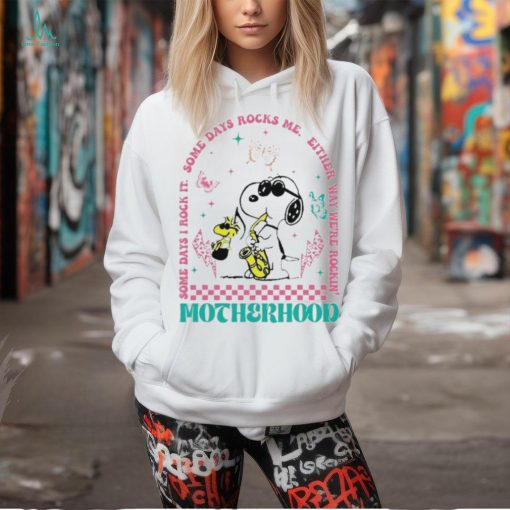 Official 2024 Mother’s Day Rockin’ Motherhood Snoopy Shirt