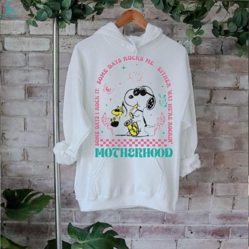 Official 2024 Mother’s Day Rockin’ Motherhood Snoopy Shirt