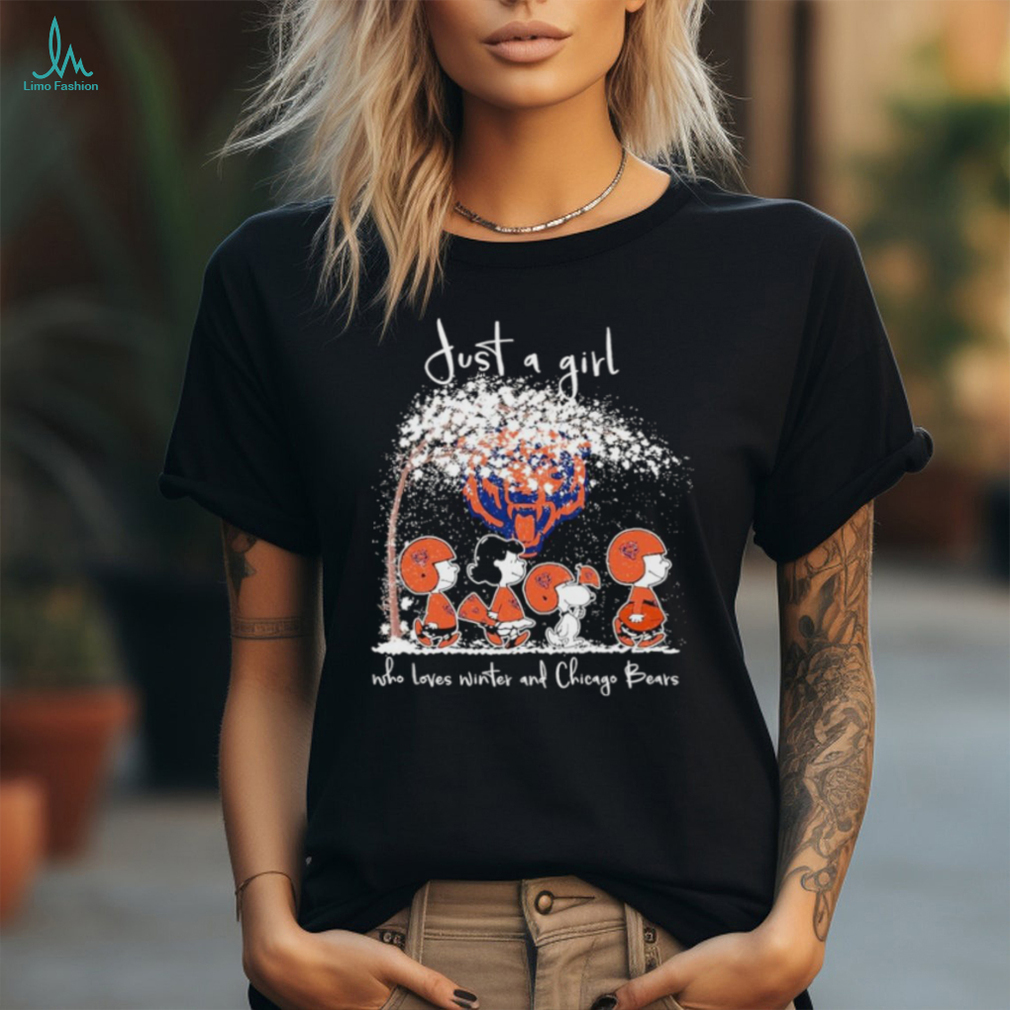 Official chicago Bears Snoopy A Girl Who Loves Winter And Bears T Shirt Official chicago Bears Snoopy A Girl Who Loves Winter And Bears T Shirt