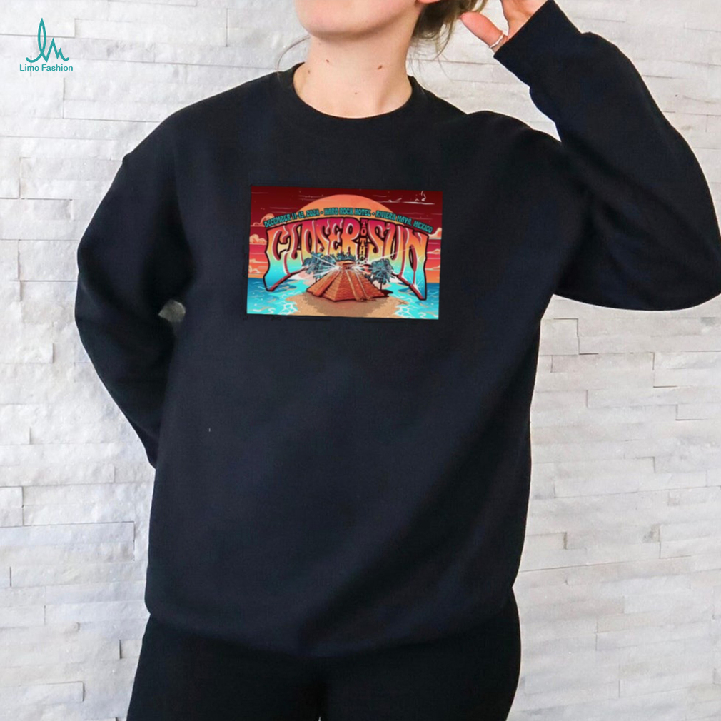 Official closer To The Sun Dec. 11 15, 2024 Slightly Stoopid & Friends Poster Shirt Official closer To The Sun Dec. 11 15, 2024 Slightly Stoopid & Friends Poster Shirt