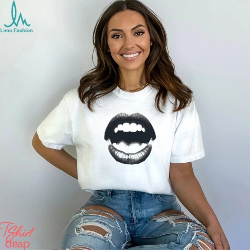 Open Wide t shirt