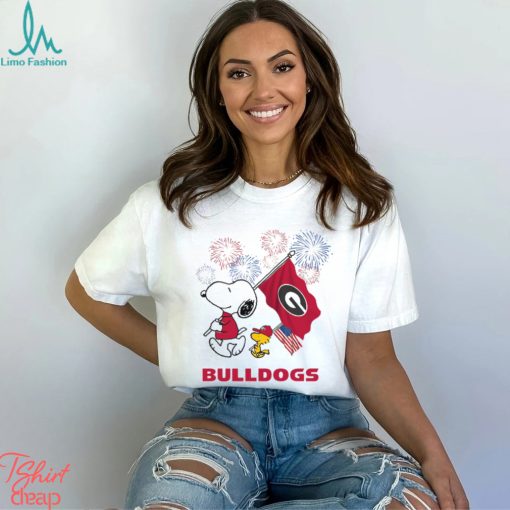 Snoopy Football Happy 4th Of July Georgia Bulldogs Shirt