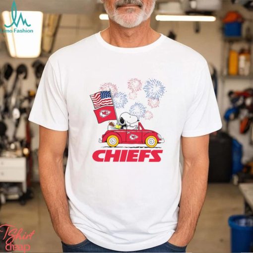 Snoopy Football Happy 4th Of July Kansas City Chiefs Shirt