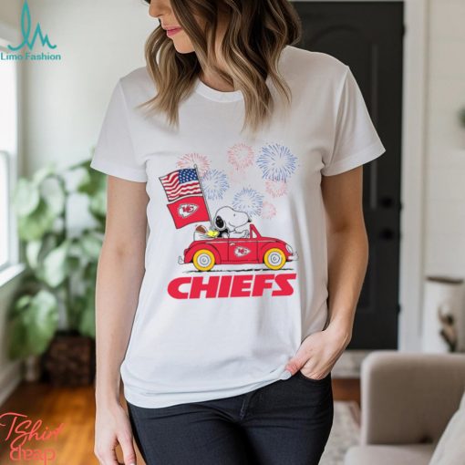 Snoopy Football Happy 4th Of July Kansas City Chiefs Shirt