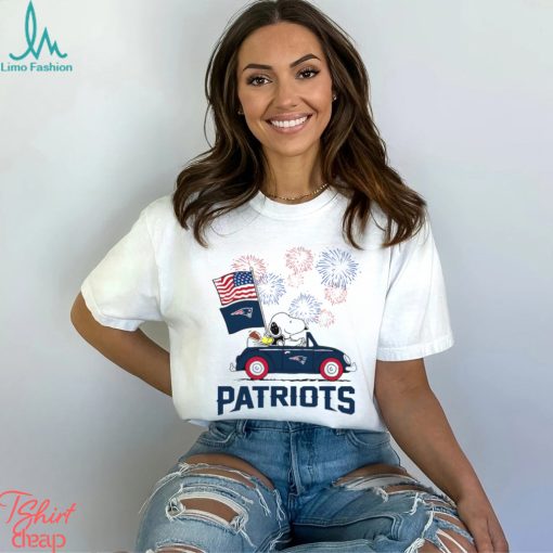 Snoopy Football Happy 4th Of July New England Patriots Shirt