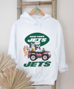 Bluey fun in the car with New York Jets football shirt