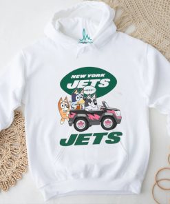 Bluey fun in the car with New York Jets football shirt