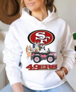 Bluey fun in the car with San Francisco 49ers football shirt
