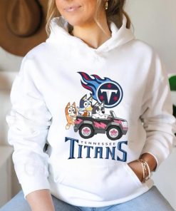 Bluey fun in the car with Tennessee Titans football shirt