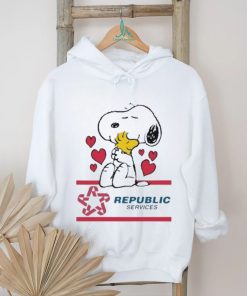 Official Snoopy And Woodstock Loves Republic Services Logo Shirt