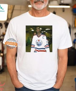 Picture Of Kobe Wearing Gretzky Oilers Jersey Shirt