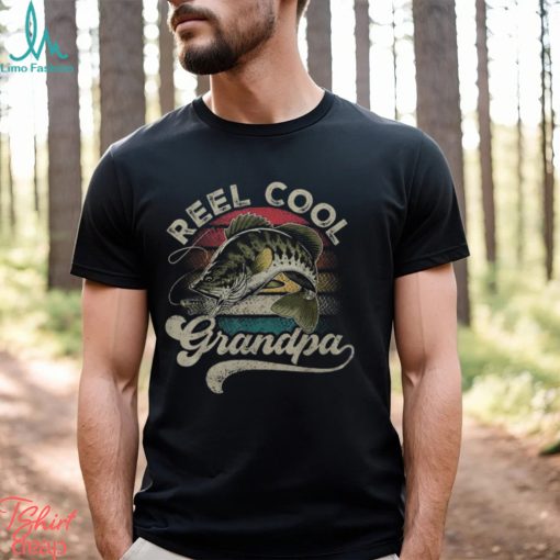 Reel Cool Grandpa Fishing Vintage Retro Father’s Day Dad Men’s T shirt