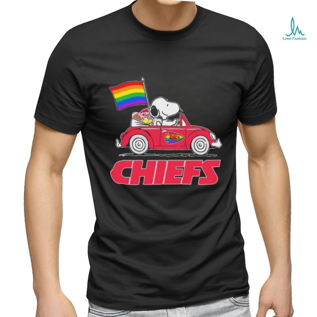 Snoopy and Woodstock Driving Car Kansas City Chiefs Pride Flag shirt Snoopy and Woodstock Driving Car Kansas City Chiefs Pride Flag shirt