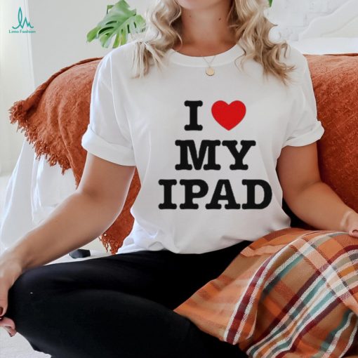 Suki Waterhouse Wearing I Love My Ipad Shirts