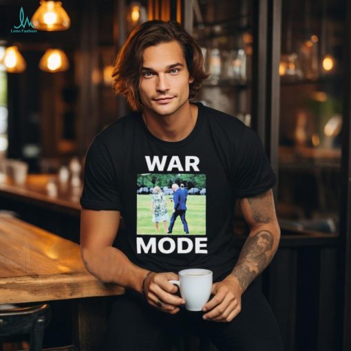 Biden vs rosalynn carter war mode T shirt