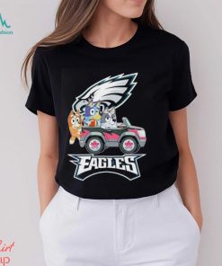 Bluey Bingo and Muffin in the car Philadenphia Eagles NFL 2024 shirt