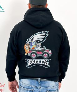 Bluey Bingo and Muffin in the car Philadenphia Eagles NFL 2024 shirt