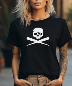 Bryan reynolds skull and cross T shirt
