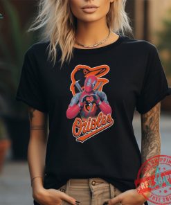 Deadpool heart hand Baltimore Orioles shirt