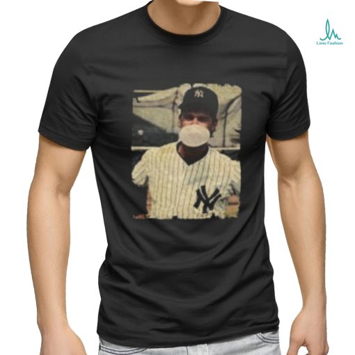 Don Mattingly (Donnie Baseball) in New York Yankees Crewneck shirt