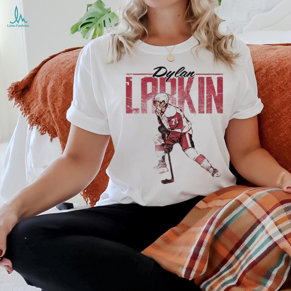 Dylan Larkin Detroit Retro T Shirt Dylan Larkin Detroit Retro T Shirt
