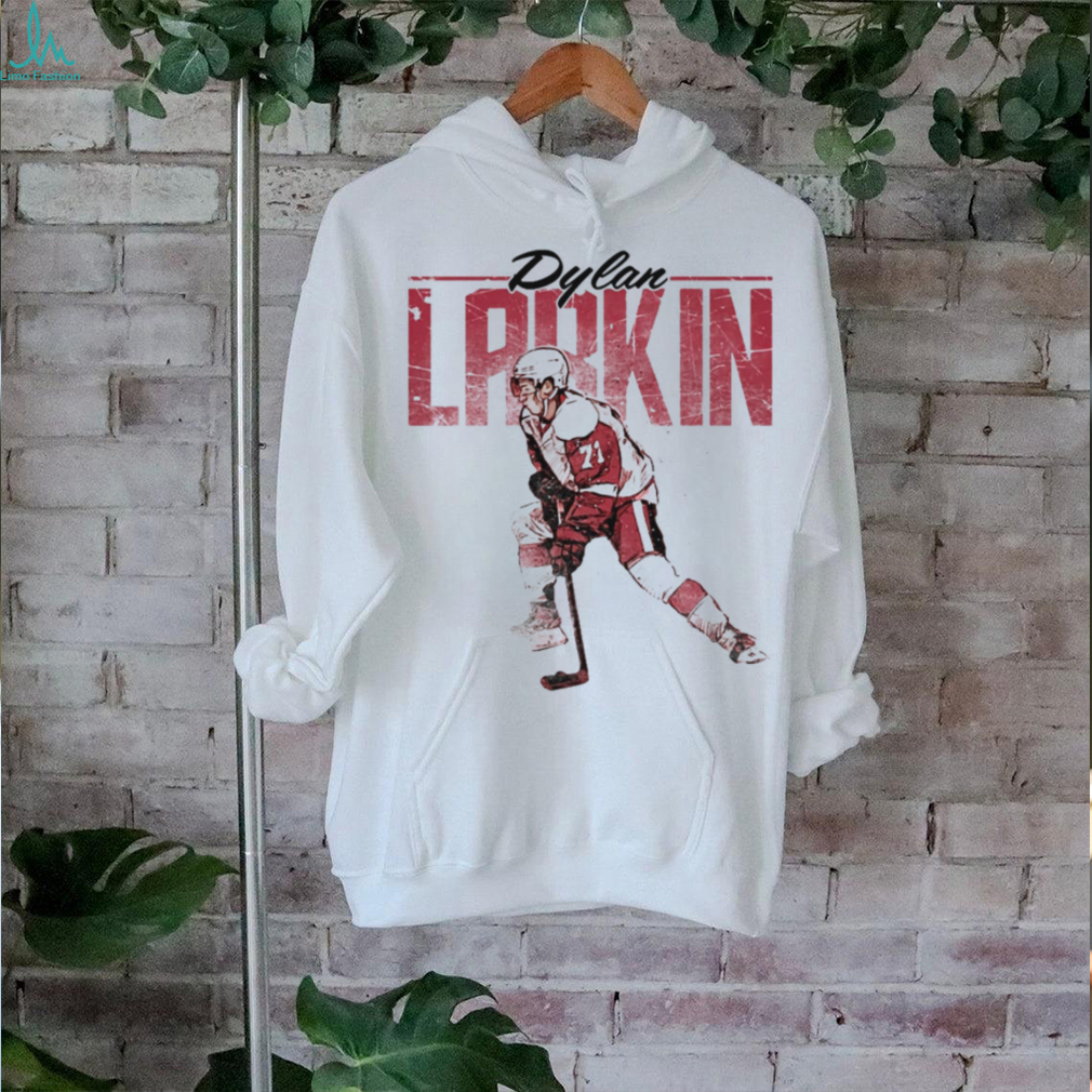 Dylan Larkin Detroit Retro T Shirt Dylan Larkin Detroit Retro T Shirt