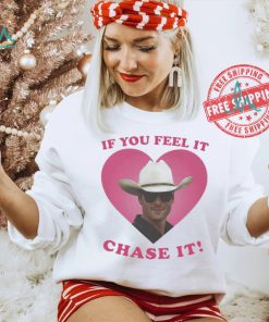 If You Feel It Chase It Glen Powell as Tyler Owens T Shirt