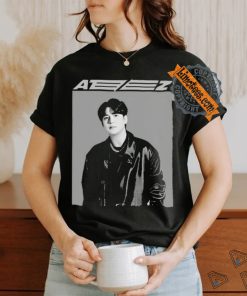 Lunar vacation icons shirt