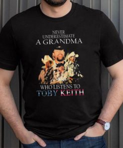 Never Underestimate A Grandma Who Listens To Toby Keith signatures shirt
