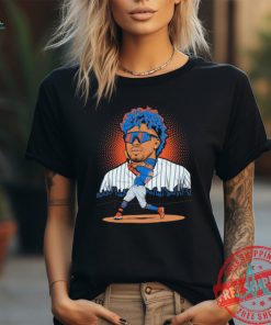 New York Mets Francisco Lindor pose city skyline neon shirt