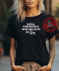 Official Deanna giuliettI wearing music for people who believe in love Joe jonas T shirt