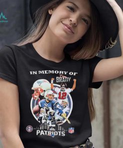 Official In Memory of Tom Brady NFL New England Patriots Skyline signatures shirt