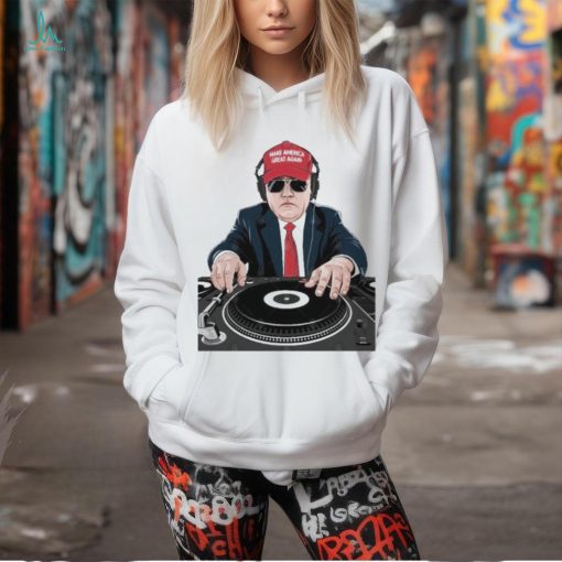 Official Trump Maga Mixing Turntable T Shirt