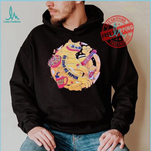 Oh lawd he comin the cat stays fat shirt