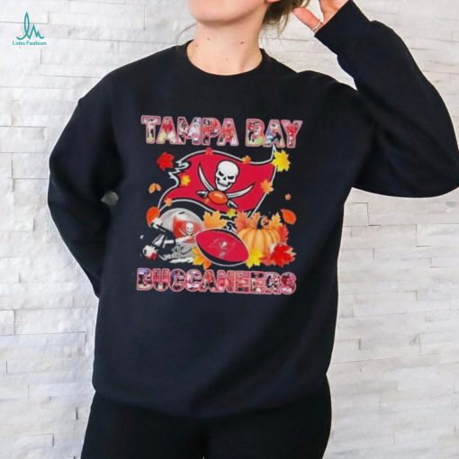 Tampa Bay Buccaneers Autumn Tis The Season T Shirt