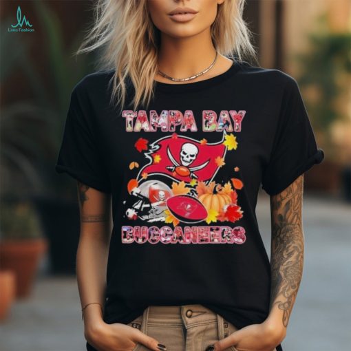 Tampa Bay Buccaneers Autumn Tis The Season T Shirt