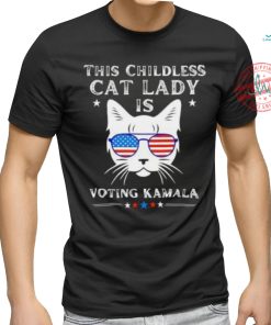 This Childless cat lady is Voting Kamala Harris 2024 cat wear sunglasses shirt