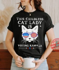 This Childless cat lady is Voting Kamala Harris 2024 cat wear sunglasses shirt