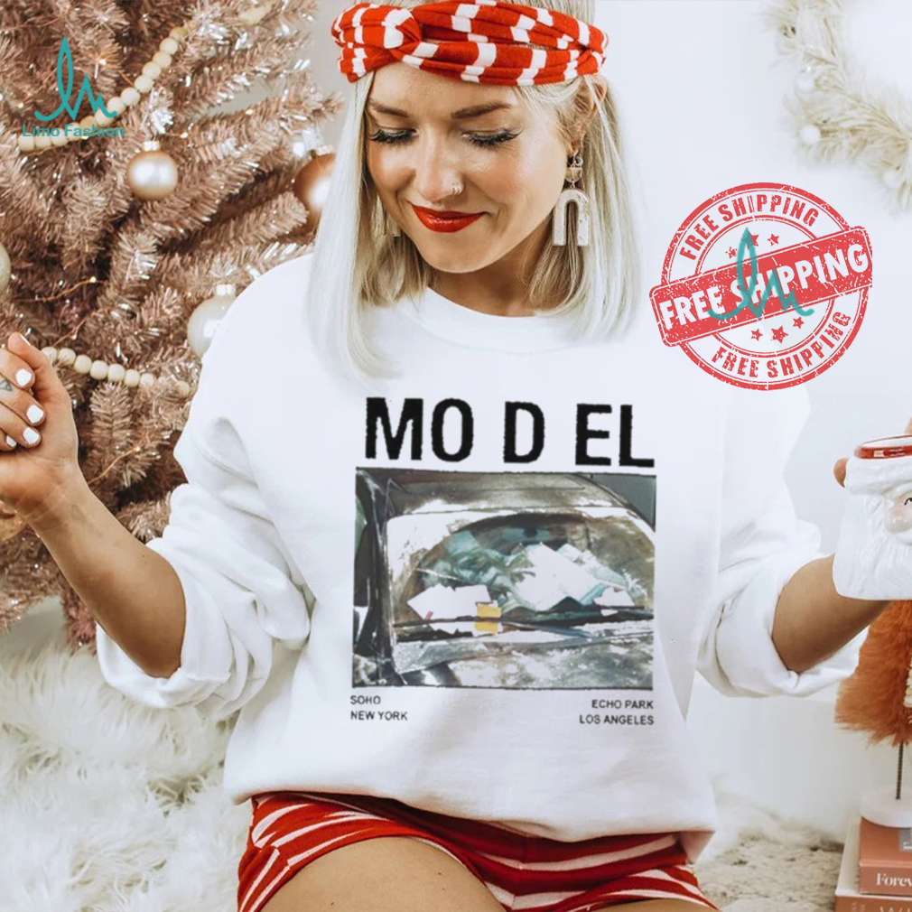 Top Wallows Model Pop Up Tee Shirt Top Wallows Model Pop Up Tee Shirt
