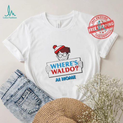 Where’s Waldo at home Waar is Wally with red and white shirt