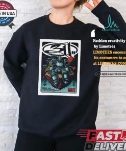 311 Band Red Hat Amphitheater Raleigh North Carolina August 10 2024 Poster shirt