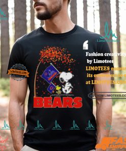 Chicago Bears Snoopy Fan Enjoying The Fall Season T Shirt