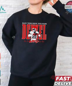 Denzel Ward Cleveland Browns player make them know your name pose shirt