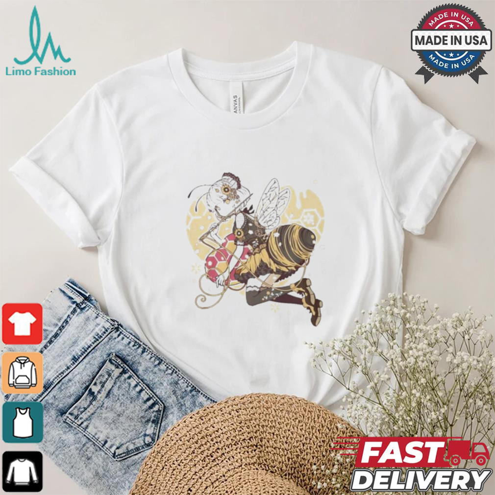 Golden Guardian Of The Hive, This Ethereal Anime Character Blends The Elegance T shirt Golden Guardian Of The Hive, This Ethereal Anime Character Blends The Elegance T shirt