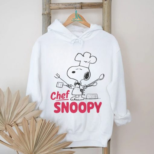 Juniors’ Peanuts Chef Snoopy shirt