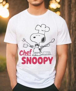 Juniors' Peanuts Chef Snoopy shirt