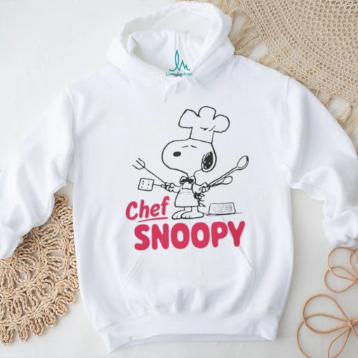 Juniors’ Peanuts Chef Snoopy shirt