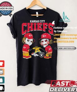 Kansas City Chiefs NFL Halloween Peeing Funny Shirt