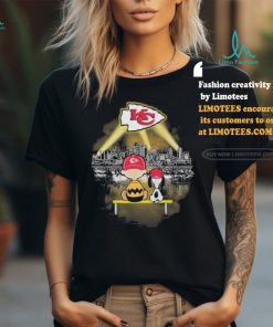 Kansas City Chiefs X Peanuts Snoopy And Charlie Brown Watching Skyline Shirt