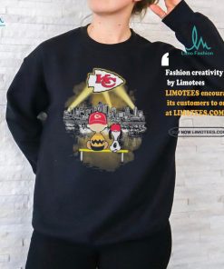 Kansas City Chiefs X Peanuts Snoopy And Charlie Brown Watching Skyline Shirt, hoodie, sweater, long sleeve and tank top Kansas City Chiefs X Peanuts Snoopy And Charlie Brown Watching Skyline Shirt